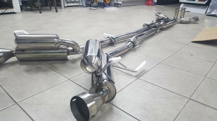 인피니티 g35쿠페 독립배기 작업기